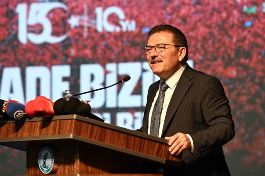İçişleri Eski Bakanı Selami Altınok AKÜ’de 17-25 Aralık’tan 15 Temmuz’a İhanetin Kronolojisini Anlattı